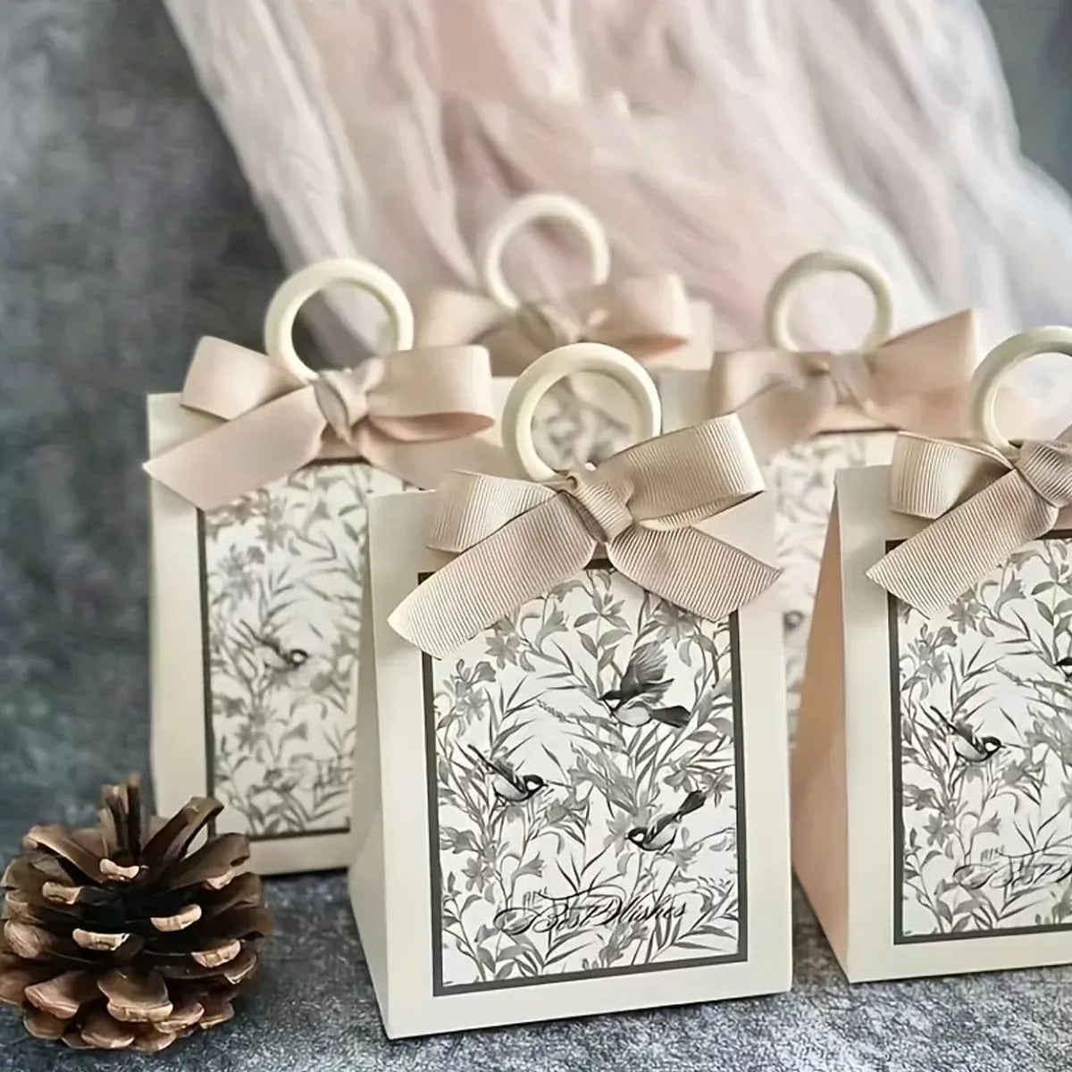 50PCS Gift Bags 3 Colours Aesthetic French Forest Theme Party Packing Bags - Champagne