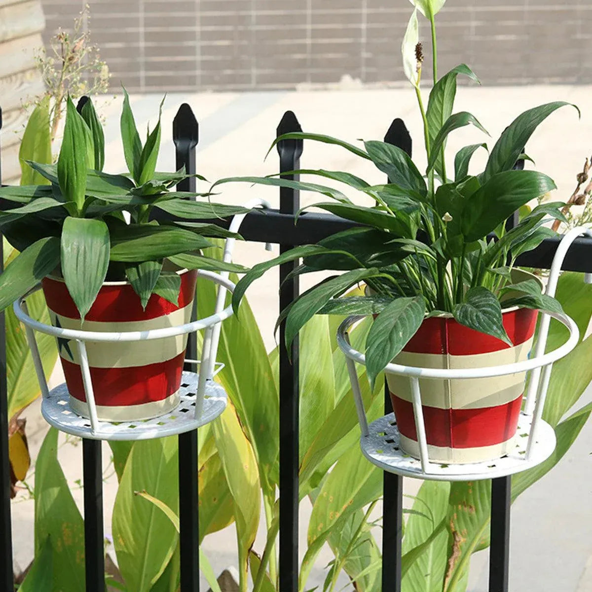 Iron Balcony Flower Rack Hanging Pot Hanger Railings Planter Rack Outdoor Garden