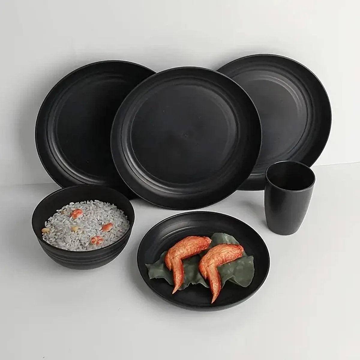 16PCS Eco-Friendly Wheat Straw Portable Tableware Set with Plate Bowl Cup