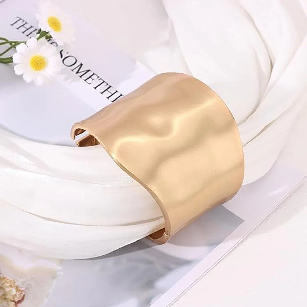 Wide Edge Exaggerated Bangle Fashion Bracelet Vintage Style Premium Jewellery