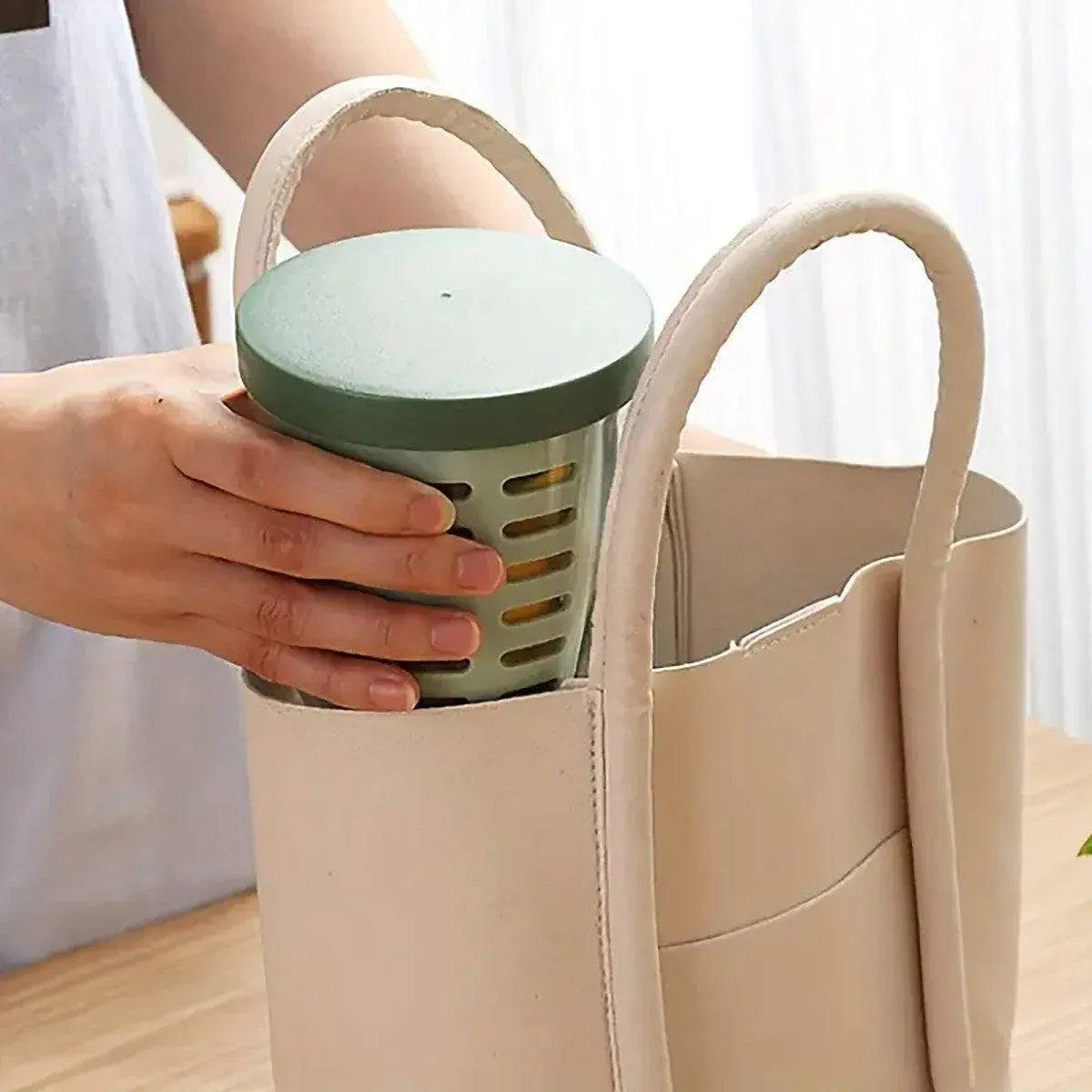 Portable Drainable Fruit Cup Plastic Sealed Cup for Snacks and Travel Use - Pink