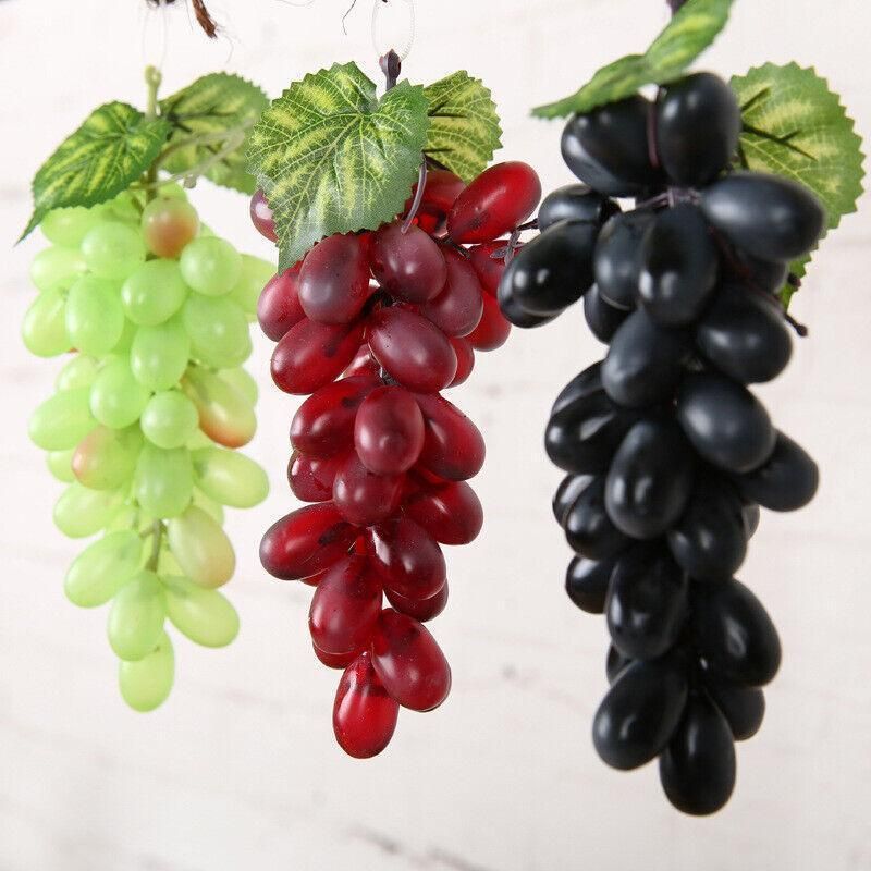 10Pcs Lifelike Artificial Grapes Decorative Fake Fruit for Weddings & Decor - Green