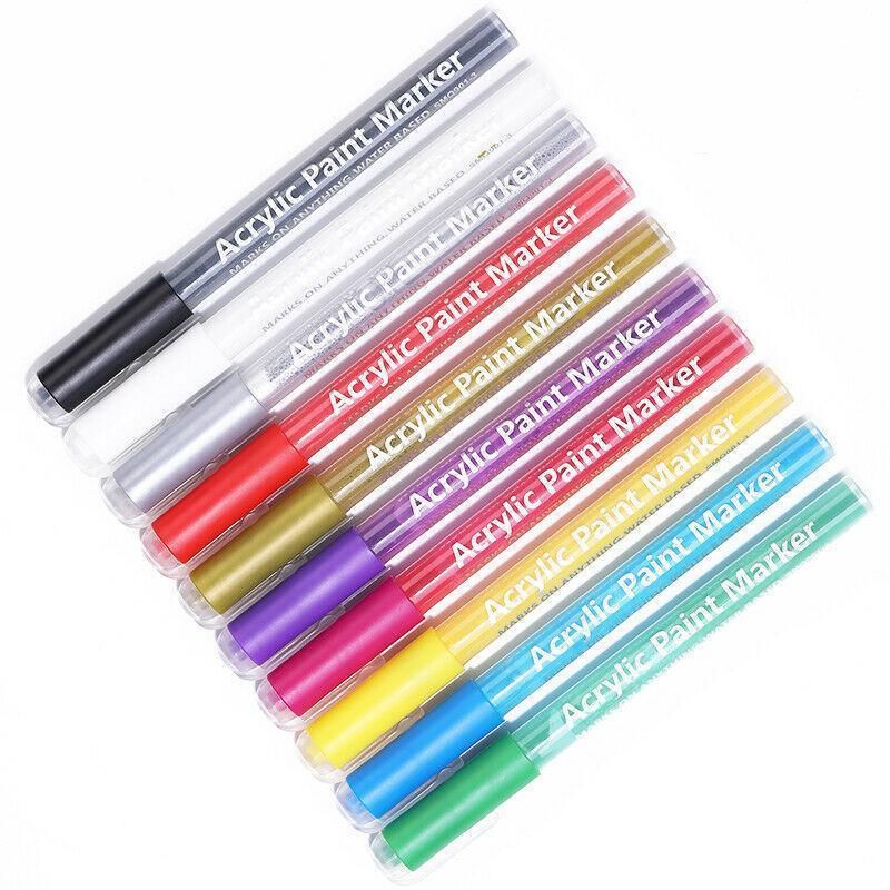 Marker pens are suitable for detailed drawing, writing and marking - Red