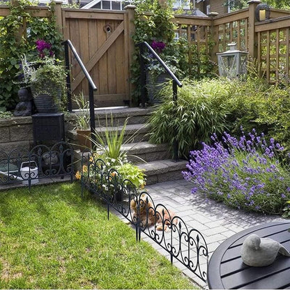 12pcs Outdoor Plastic Garden Fence Decorative Hedge Fence for Patio Landscaping