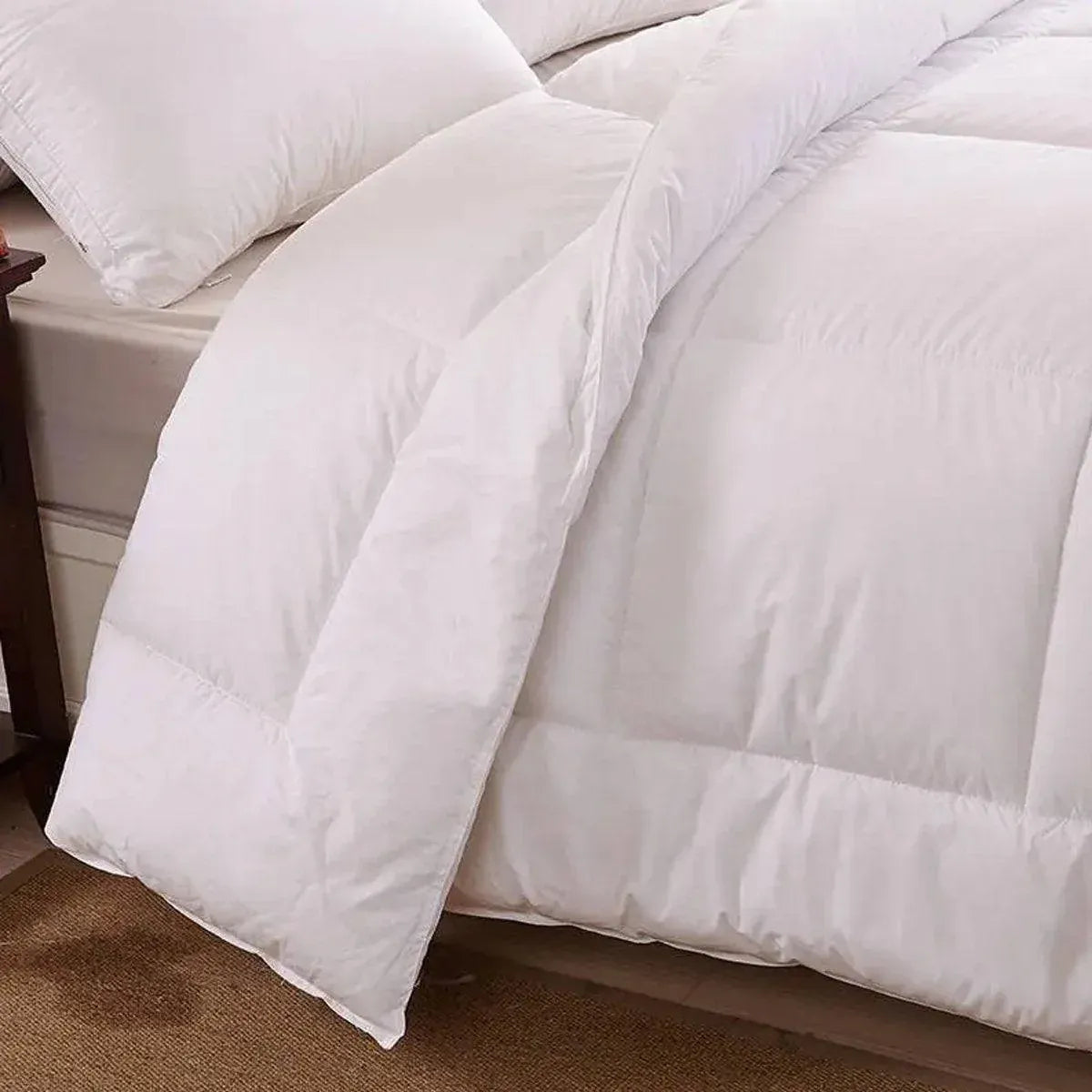 Luxury Hotel Quilt Core – Soft Microfiber Down Alternative Comforter for All Seasons - 140x210cm-Cotton