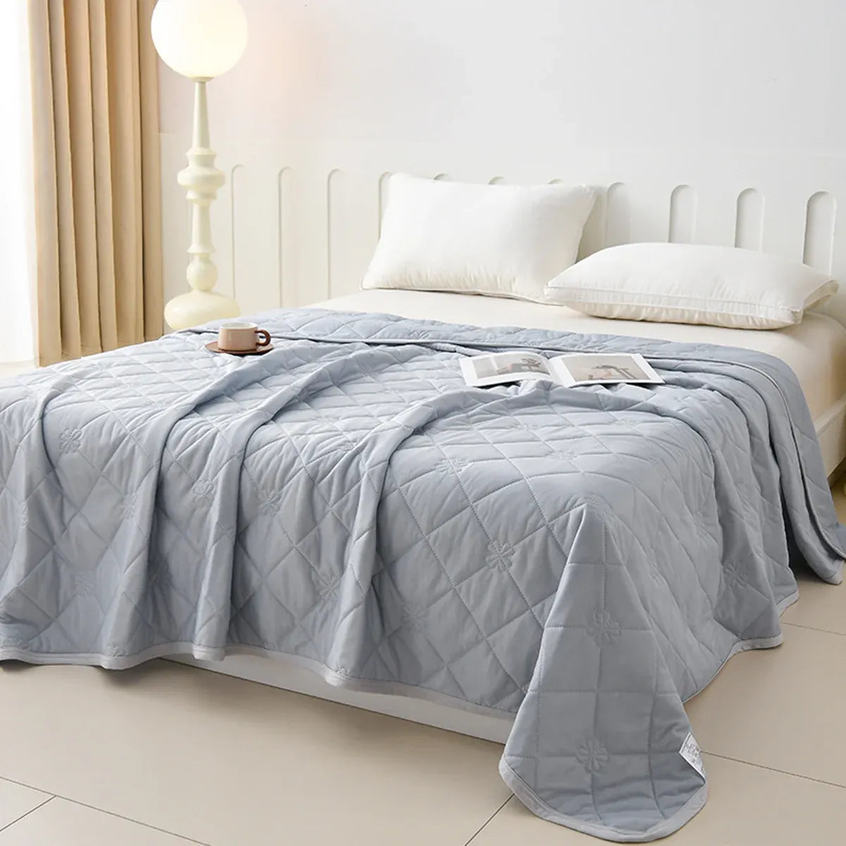 Cooling Summer Quilt 180 x 200cm Ice Silk Solid Colour Lightweight Comforter - Grey