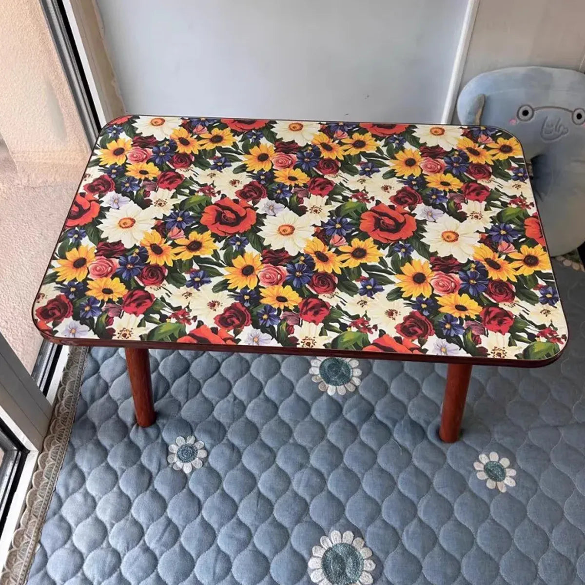 Mandala Style Side Table Small Flower Table Universal Type Durable Space-Saving