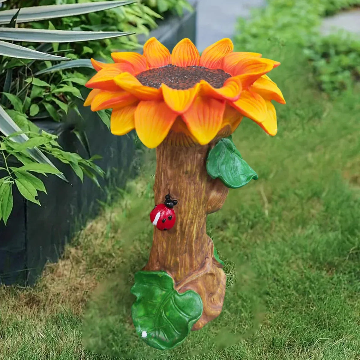 Resin Sunflower Bird Drinker Ornament Outdoor Garden Decoration for Birds to Use